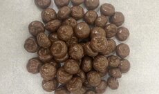 093400 - chocolade amarettini melk